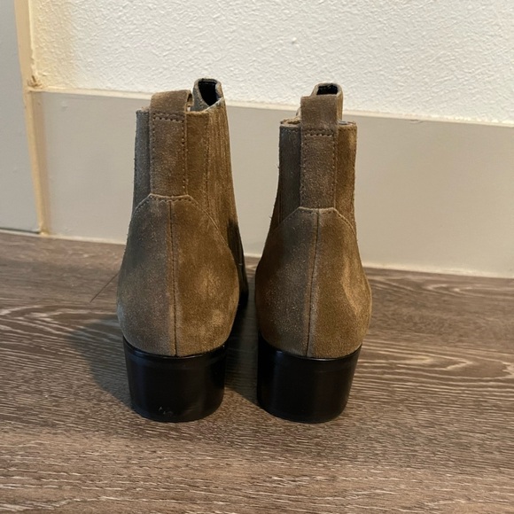 Marc Fisher Suede Booties Size 7 - Picture 4 of 5